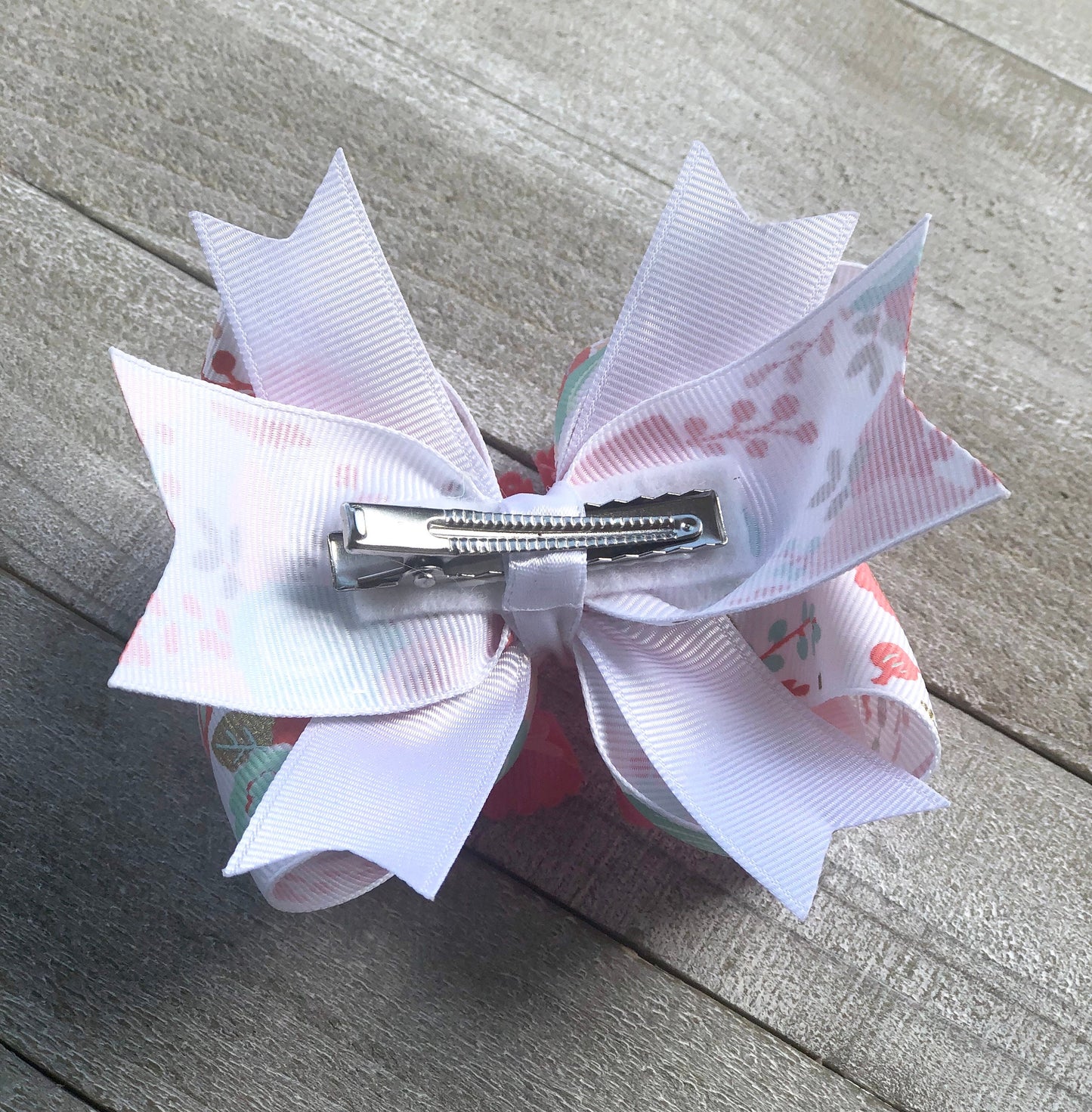 Floral Print Bow~ Peach and White Bow~ Boutique Bow~ Double Layered Bow~ 4.5" inch Medium  Bow