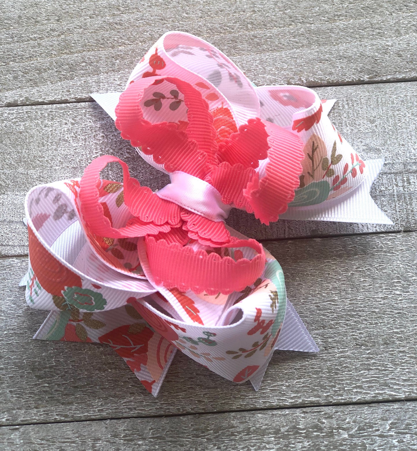 Floral Print Bow~ Peach and White Bow~ Boutique Bow~ Double Layered Bow~ 4.5" inch Medium  Bow